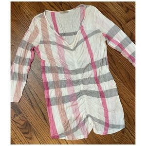 Burberry plaid top